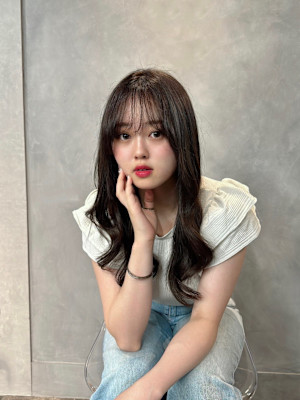 韓国風　ゆるふわ　艶カラー