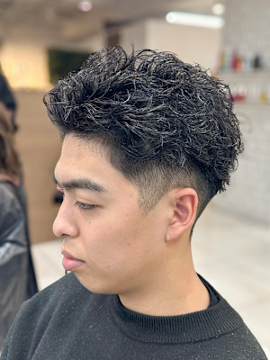 オールバックツイストスパイラルパーマ