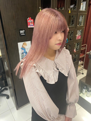 ホワイトピンクベージュ/ケアブリーチ/池袋/池袋東口