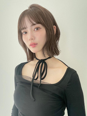 マロンベージュくびれボブ