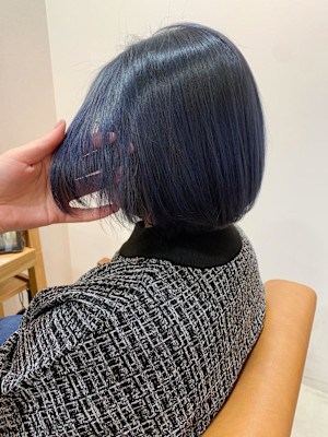 ブルーブラックカラー