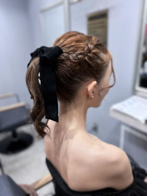 編み込みポニーテール