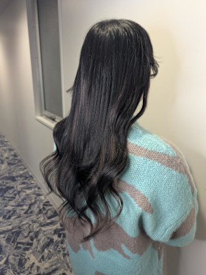 王道黒髪ロングヘアー