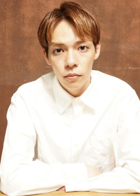 メンズセンターパート