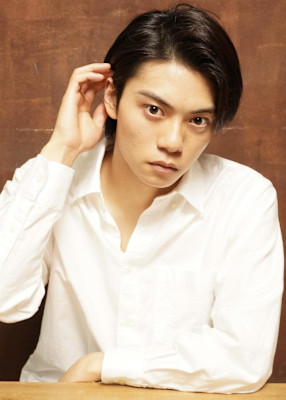 メンズ耳掛けショート