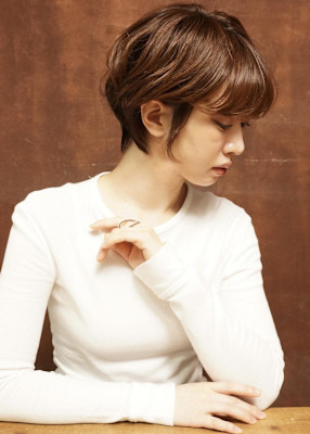 大人ニュアンスショート