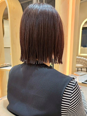 ぱつっとボブ　ラベンダーベージュ　切りっぱなし　20代30代