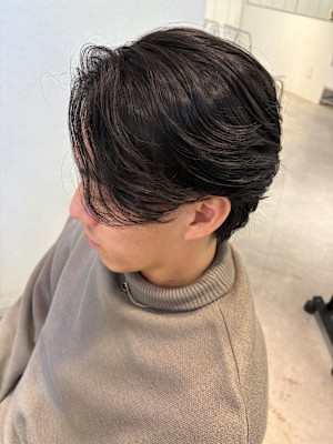 韓国風毛流れパーマ