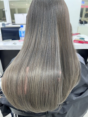 アッシュストレート【grow赤羽】