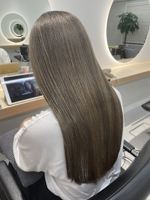 オリーブグレージュ【grow赤羽】