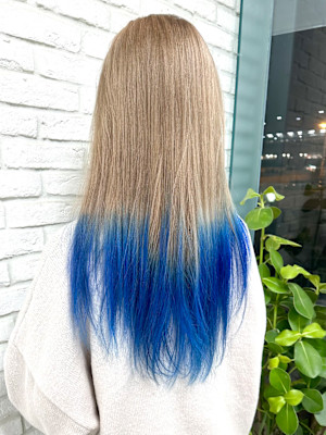 ブロンドからブルーグラデーション