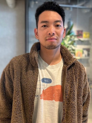 メンズショート　バーバースタイル　アイロンパーマ　40代