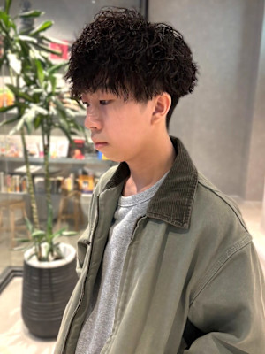 マッシュパーマ　強めパーマ　束感　ツイストスパイラルパーマ