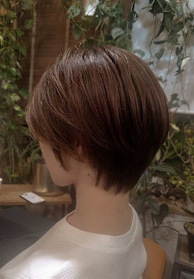 ボリューミーでもおさまるショート