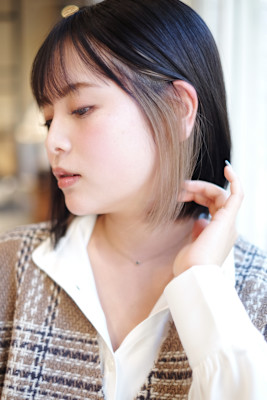 インナーカラー黒髪ベージュ