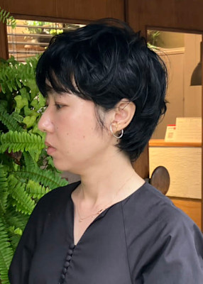 大人ショート　ニュアンスパーマ　