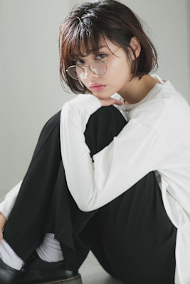 フェミニンボブ