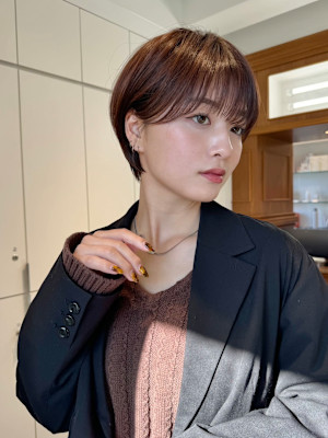 ショート/小顔/ニュアンスパーマ/黒髪/ネビージュ[原宿]