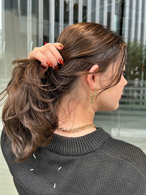 前髪なしミディアムレイヤーカット美髪*Zinaセントラル銀座