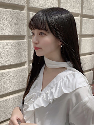 ぱっつん前髪ナチュラルストレート*Zina梅田