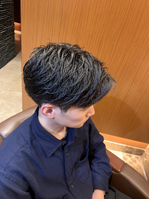 銀座　理容室　ナチュラルツーブロック