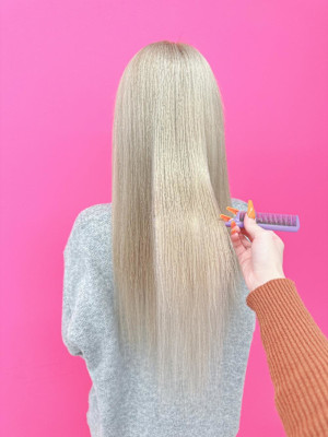 冬も可愛い！ホワイトブロンド♪