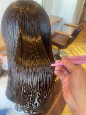 ROMA銀座★ 美髪アッシュ♪美肌に魅せる艶髪ロング