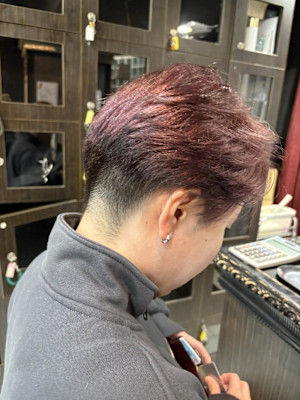 エンドカラー/ピンクカラー/刈り上げ女子/錦糸町北口