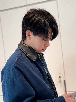 ダークアッシュ/韓国マッシュ/刈り上げないマッシュ