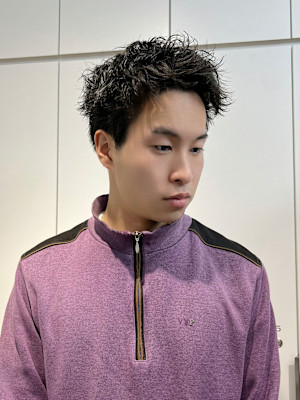 ダークアッシュ/スペインカール/スパイキーショート