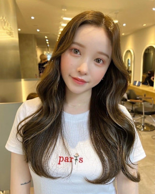 髪質改善ハイライトカーキベージュ美髪*Zina梅田茶屋町