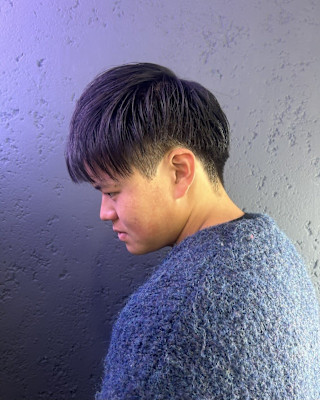 10代20代30代爽やか刈り上げマッシュスタイル