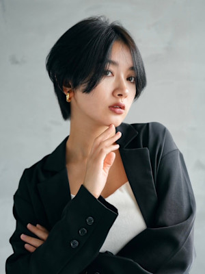 髪質改善小顔顔周りレイヤーカット美髪*Zina千早