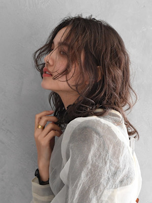 HAIR & MAKE EARTH 鶴見店×スタイル