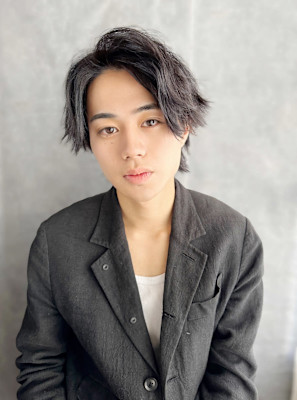 20代30代40代 外ハネワイルドアップバング