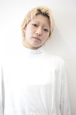 くびレイヤーボブルフネビージュ小顔ワンレンこなれミディ