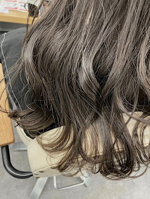 《ROW 川崎》韓国ゆる巻き暗髪オリーブベージュ