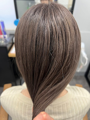 《ROW 川崎》赤み消しラベンダーグレージュ艶髪ヘ