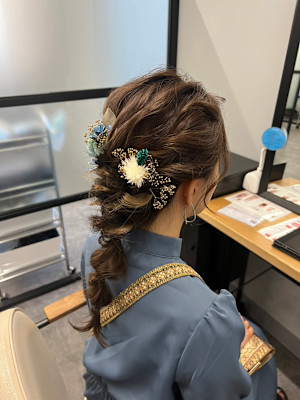 《ROW 川崎》フラワー編み下ろしヘアアレンジ