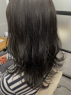 《ROW 川崎》ゆるふわ巻き大人可愛い地毛風暗髪