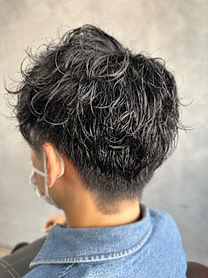 もしゃもしゃツイストスパイラルパーマメンズ