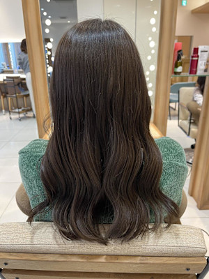 ［なつな］オリーブベージュ/透明感カラー