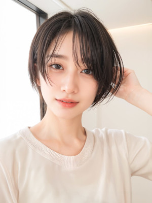 ブルーブラック×ナチュラルだけどオシャレな大人ショート