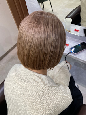 ミルクティーベージュ