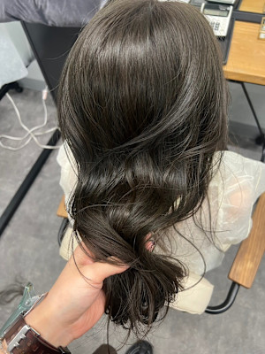 ブリーチなしオリーブグレー/グレーベージュ/レイヤーロング