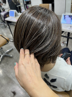 白髪ぼかしハイライトケアカラー池袋