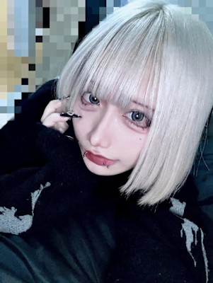 地雷系ホワイトボブ