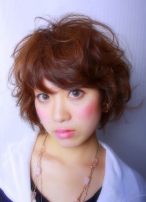 クロップドショートボブ