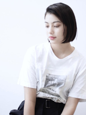 くびレイヤーボブルフネビージュ小顔ワンレンこなれミディ