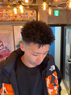 スパイキーショート